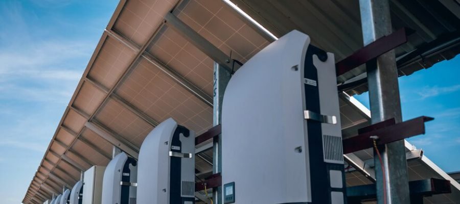 A longevidade da sua usina solar: Entendendo as garantias e suas vantagens competitivas